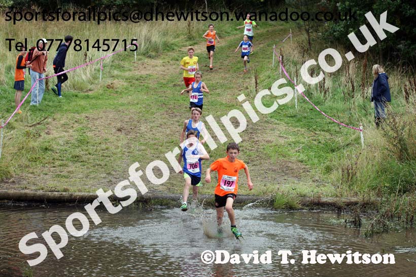 Boys under-13s, Start Fitness North Eastern Harrier League, Tanfield, County Durham. Photo: David T. Hewitson/Sports for All Pics